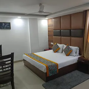 Clayton Near Igi Airport Delhi Отель